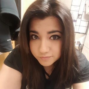 Meet your Posher, Magaly